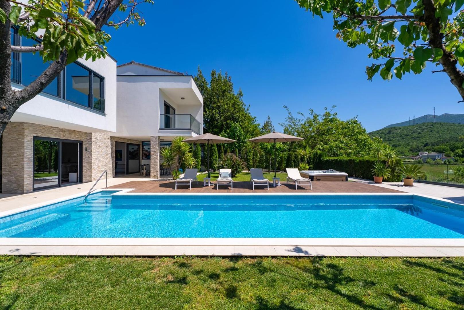 Villa Agava With Heated Pool, Jacuzzi, Sauna, Gym, 4 En-Suite Bedrooms Gata Eksteriør billede