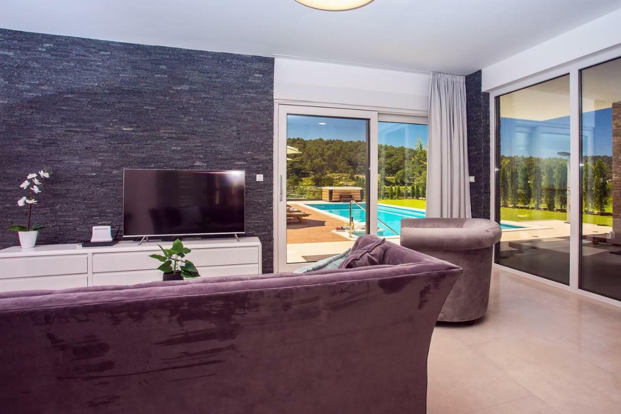 Villa Agava With Heated Pool, Jacuzzi, Sauna, Gym, 4 En-Suite Bedrooms Gata Eksteriør billede